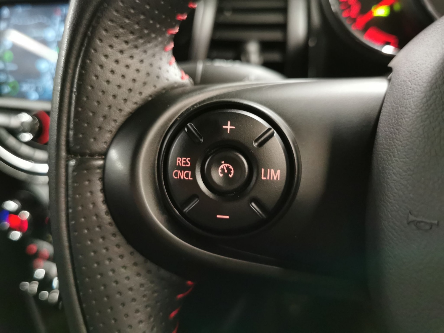 Used MINI Hatch 2020 for sale - 76467530: Photo 24