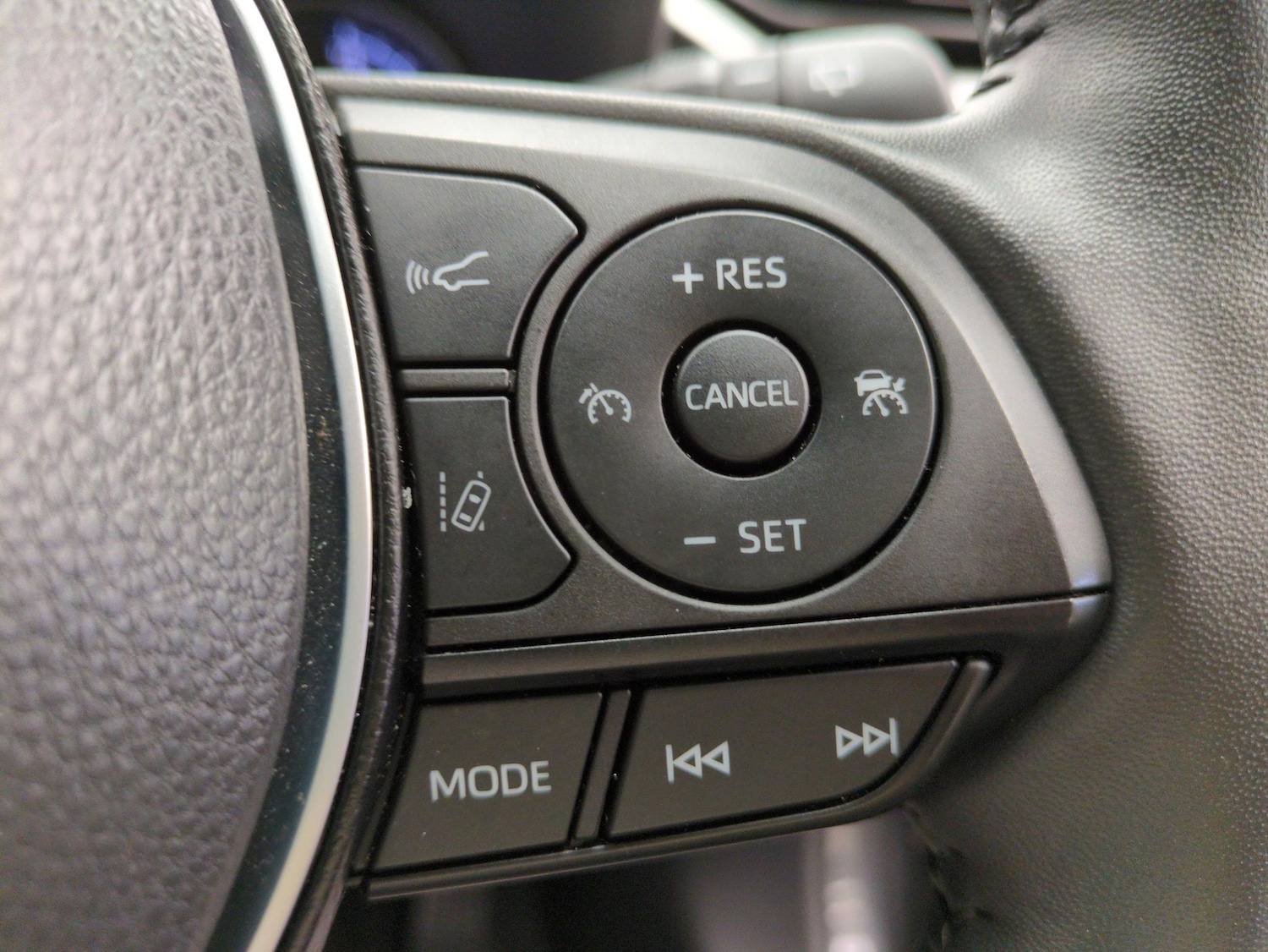 Used Toyota RAV4 2022 for sale - 77116570: Photo 17