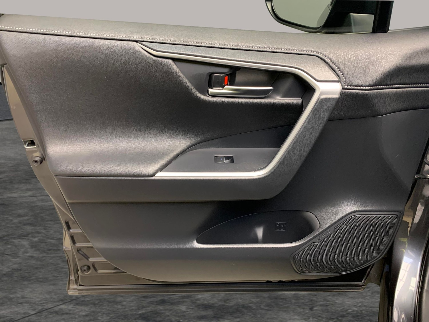 Used Toyota RAV4 2022 for sale - 77116570: Photo 27