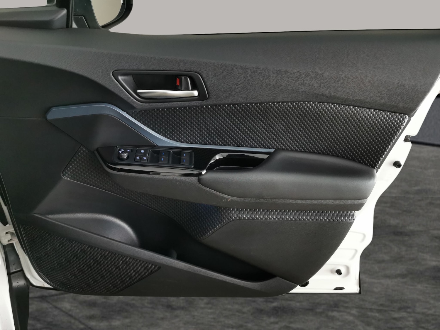 Used Toyota C-HR 2021 for sale - 77974363: Photo 28