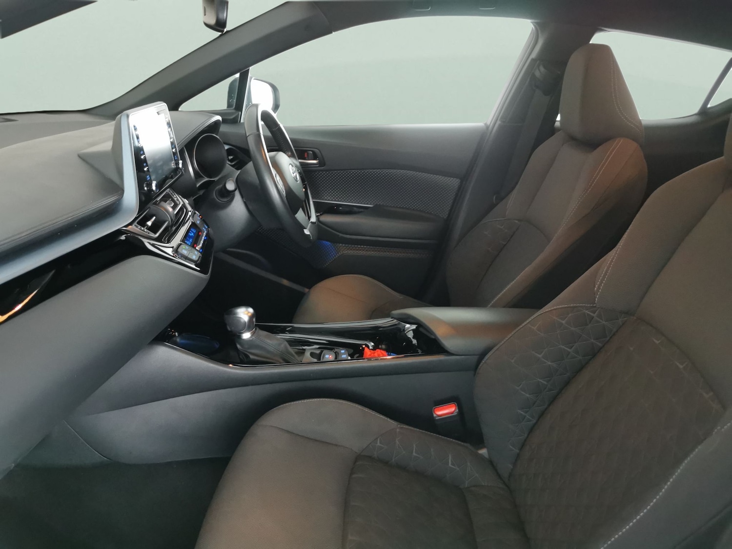 Used Toyota C-HR 2021 for sale - 77974363: Photo 4