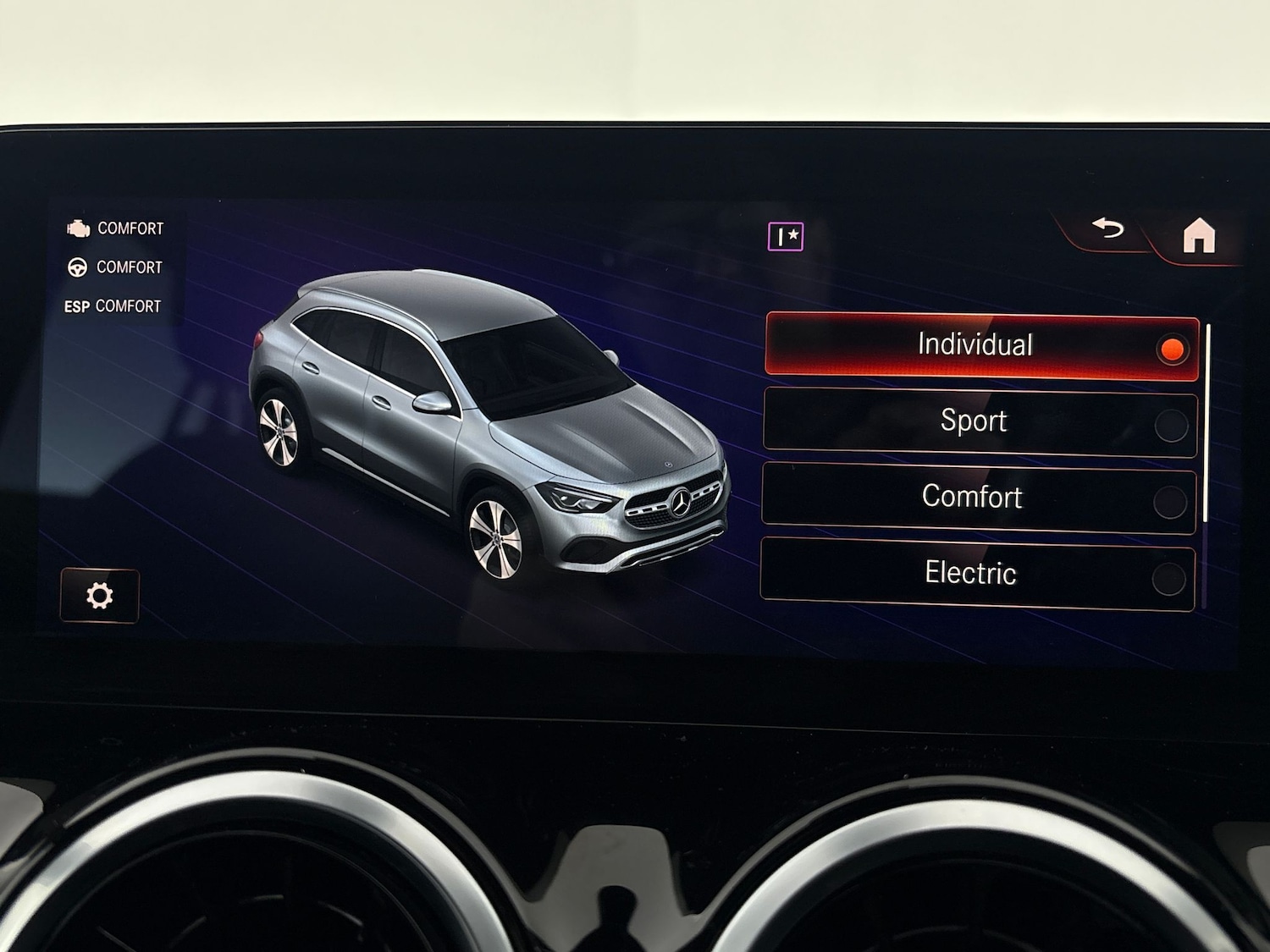 Used Mercedes-Benz GLA 2021 for sale - 76415595: Photo 33