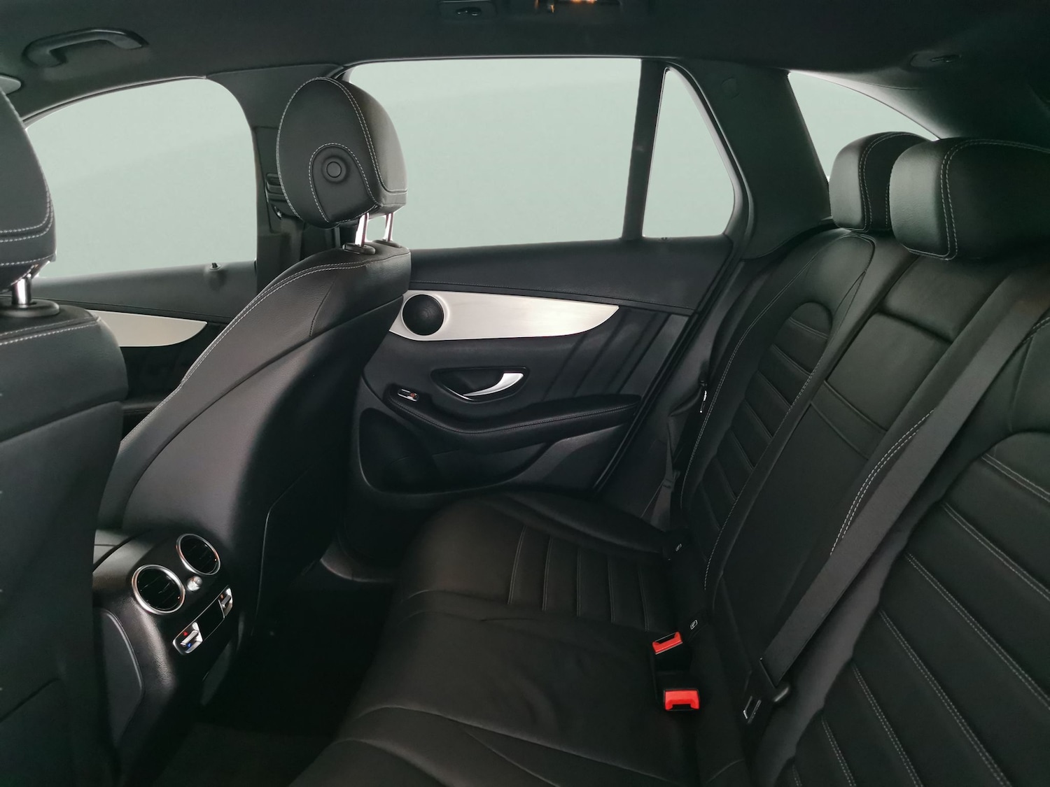 Used Mercedes-Benz GLC 2022 for sale - 77003120: Photo 26