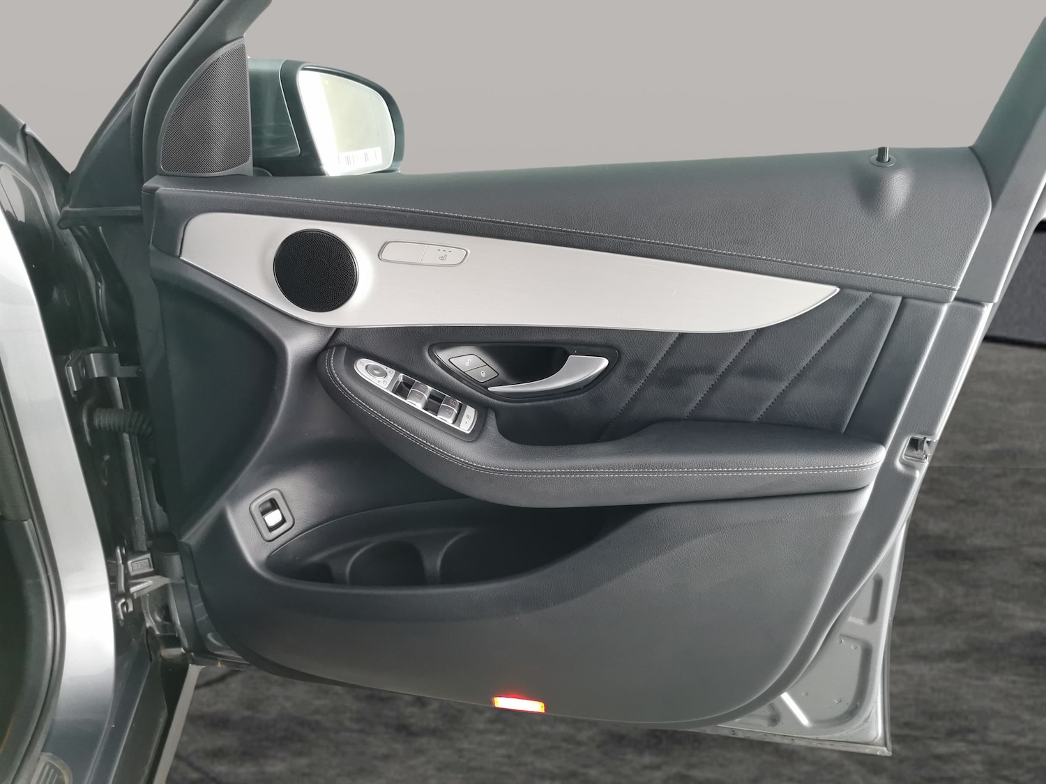 Used Mercedes-Benz GLC 2022 for sale - 77003120: Photo 29