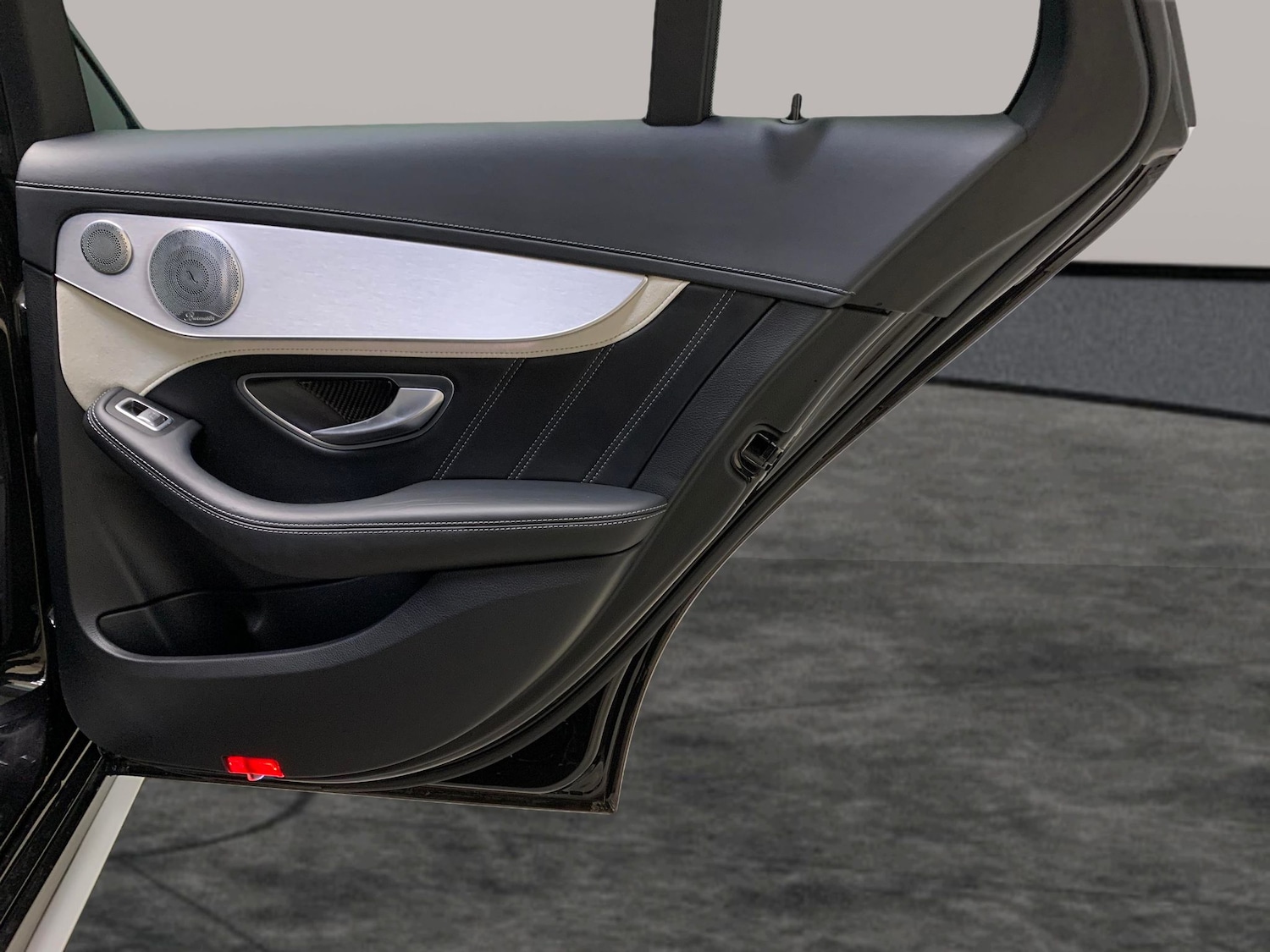 Used Mercedes-Benz C Class 2017 for sale - 76379628: Photo 46