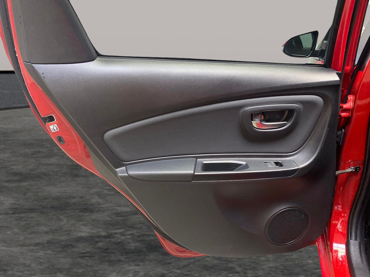 Used Toyota Yaris 2019 for sale - 78067859: Photo 23