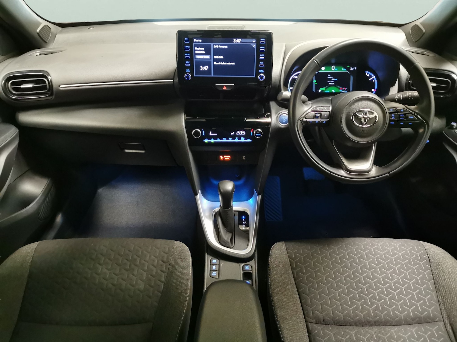 Used Toyota Yaris Cross 2022 for sale - 77702952: Photo 7