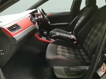 Used Volkswagen Polo undefined for sale - 78256001: Photo