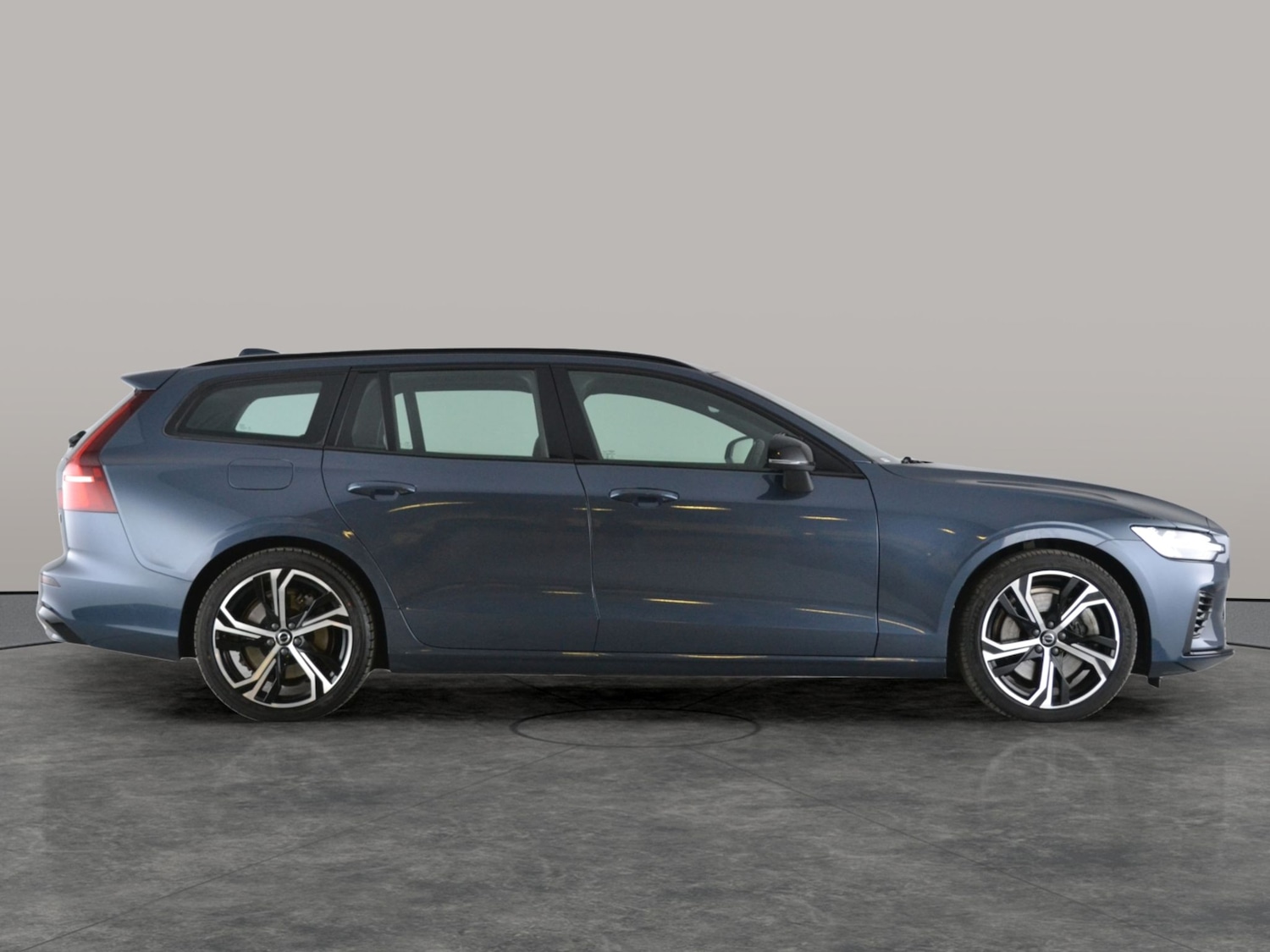 Used Volvo V60 2022 for sale - 77094412: Photo 12