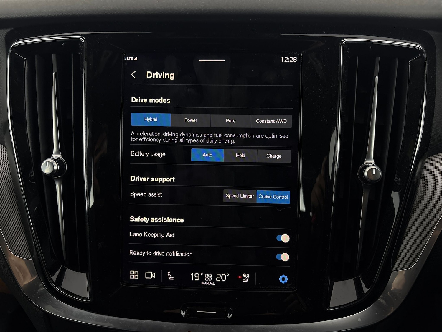 Used Volvo V60 2022 for sale - 77094412: Photo 26