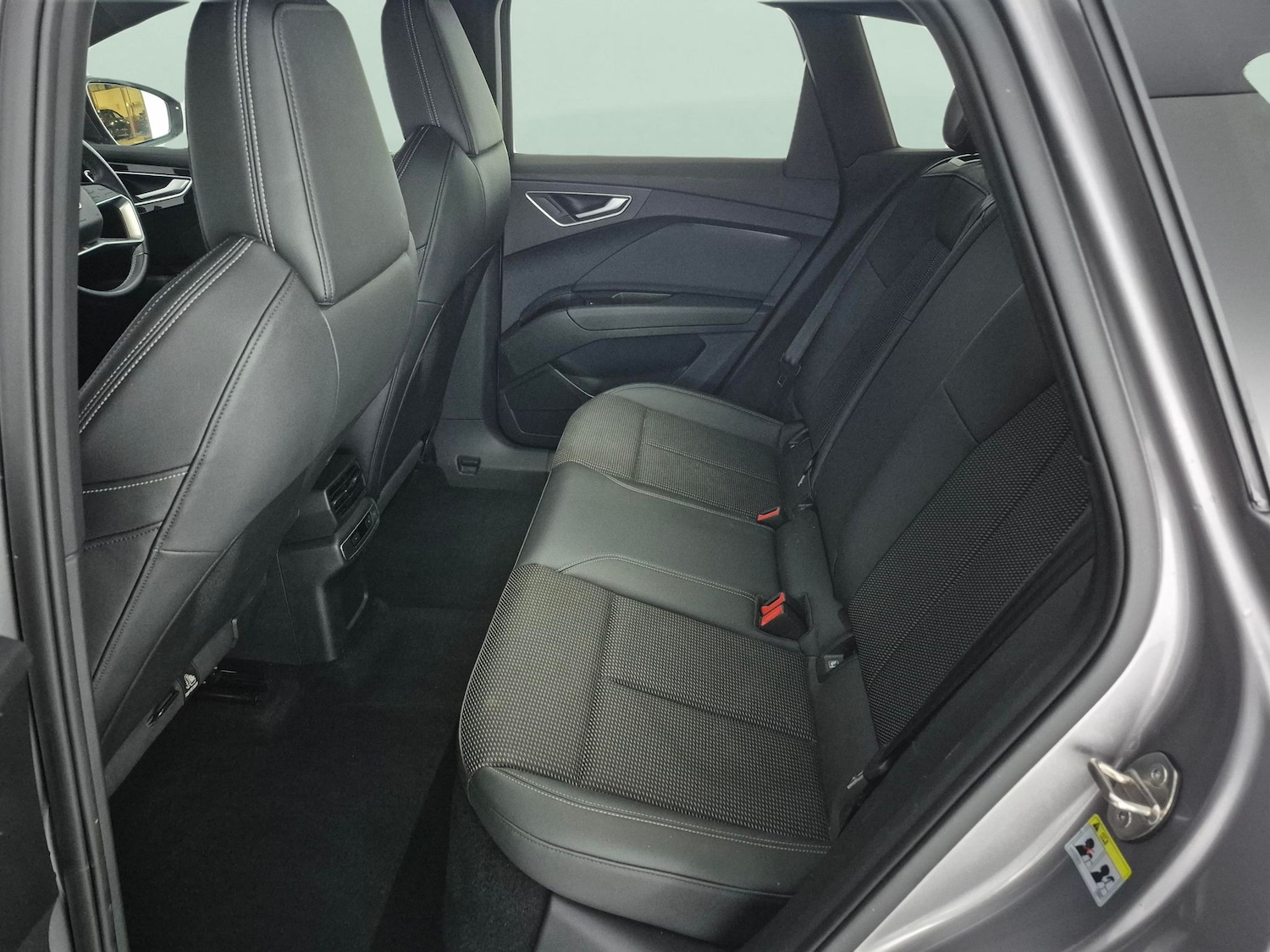 Used Audi Q4 e-tron 2023 for sale - 77483132: Photo 28