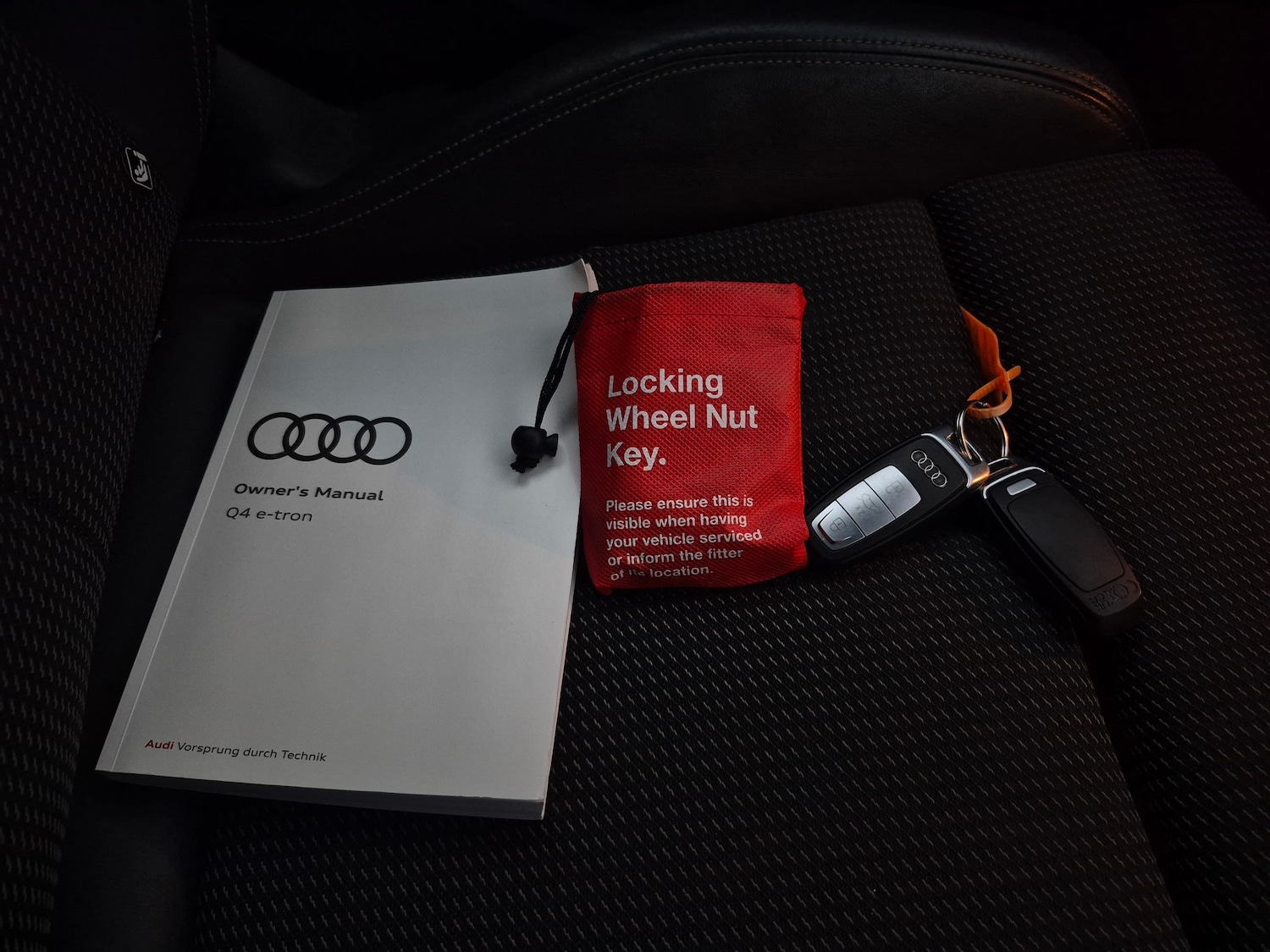 Used Audi Q4 e-tron 2023 for sale - 77483132: Photo 35