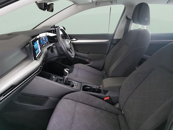 Used Volkswagen Golf 2022 for sale - 76598107: Photo