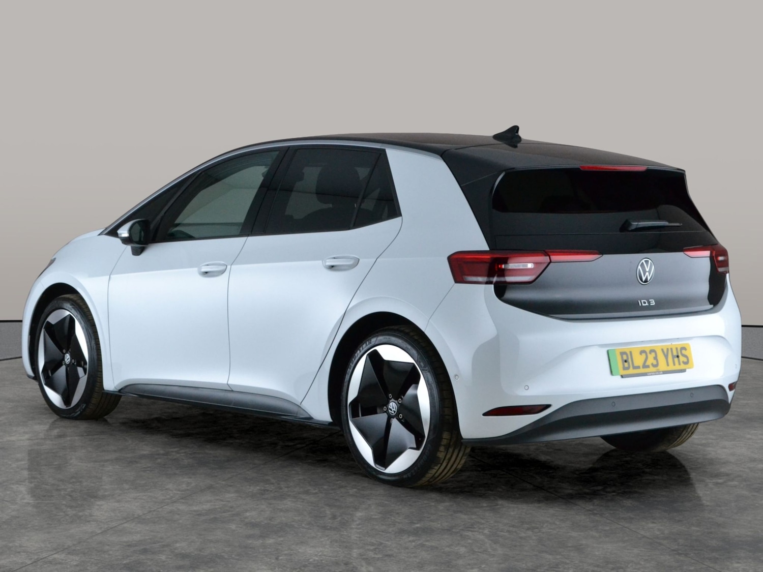 Used Volkswagen ID.3 2023 for sale - 78082082: Photo 11