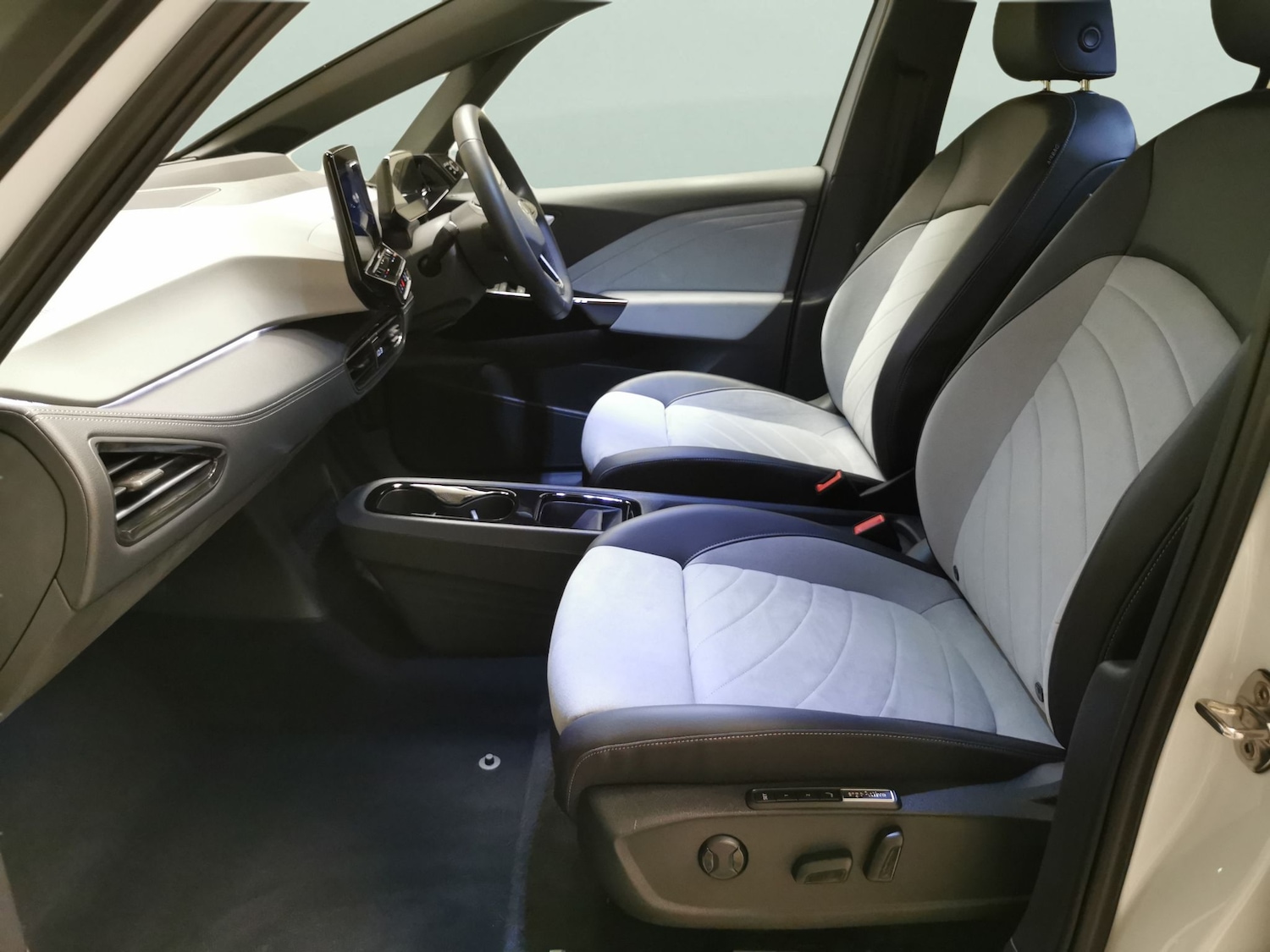 Used Volkswagen ID.3 2023 for sale - 78082082: Photo 4