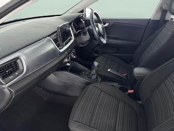 Used Kia Stonic 2022 for sale - 78850250: Photo