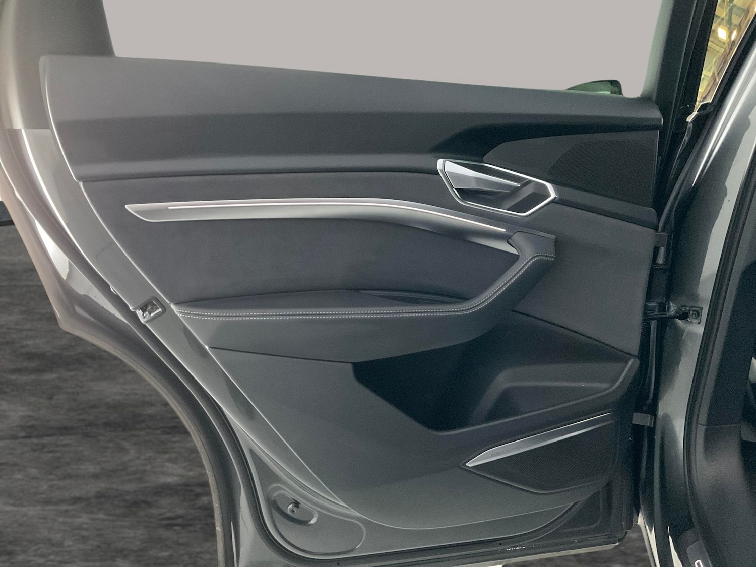 Used Audi e-tron 2022 for sale - 76444625: Photo 46