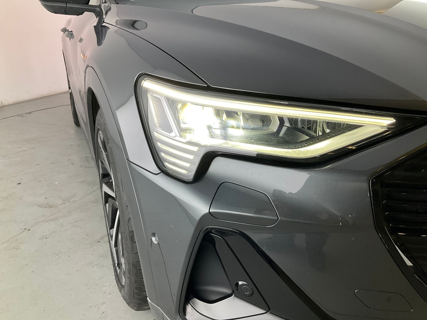 Used Audi e-tron 2022 for sale - 76444625: Photo 9