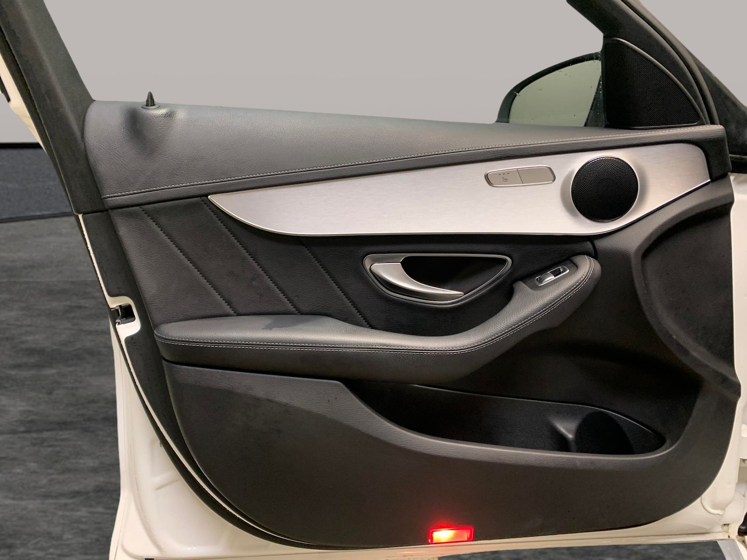 Used Mercedes-Benz C Class 2016 for sale - 77180435: Photo 28