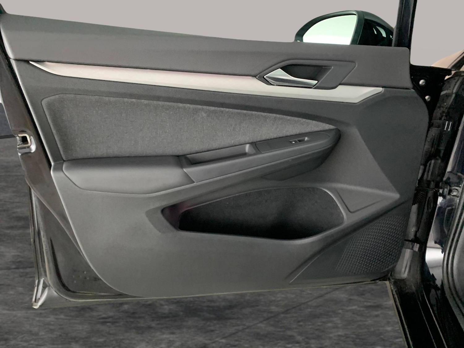 Used Volkswagen Golf 2023 for sale - 77083773: Photo 23