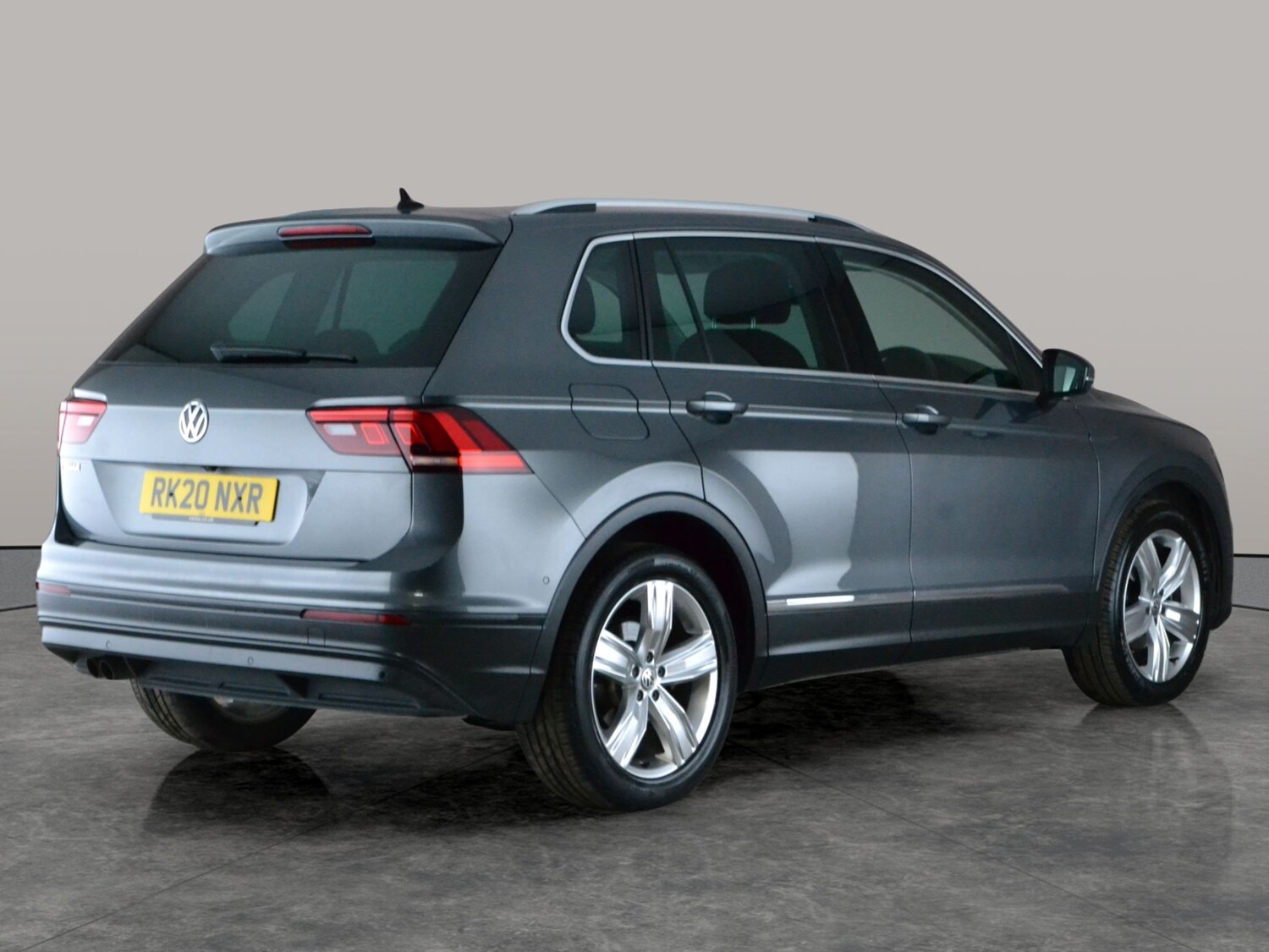 Used Volkswagen Tiguan 2020 for sale - 78140661: Photo 11