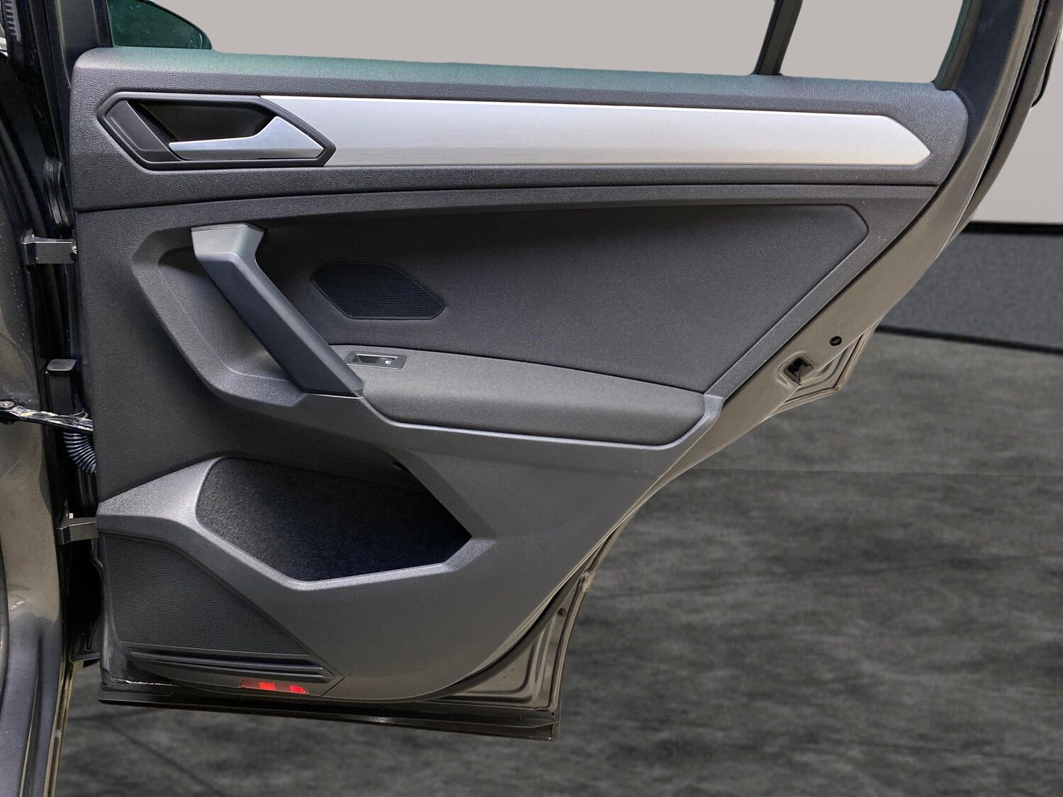 Used Volkswagen Tiguan 2020 for sale - 78140661: Photo 27