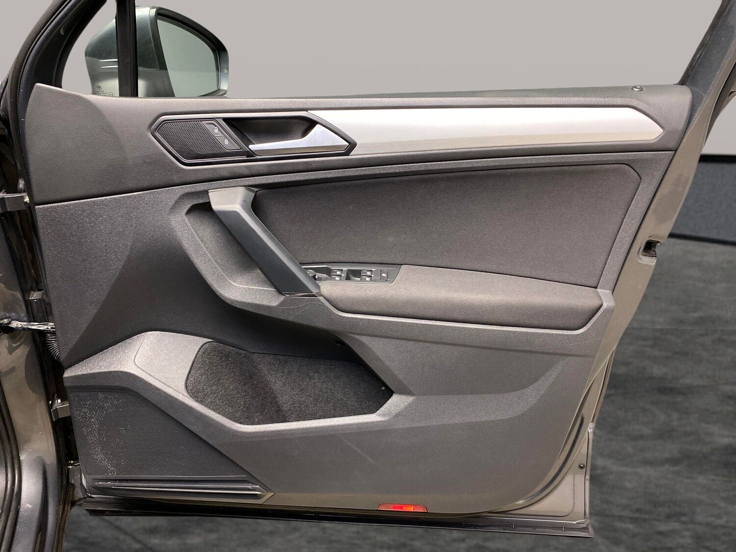 Used Volkswagen Tiguan 2020 for sale - 78140661: Photo 28