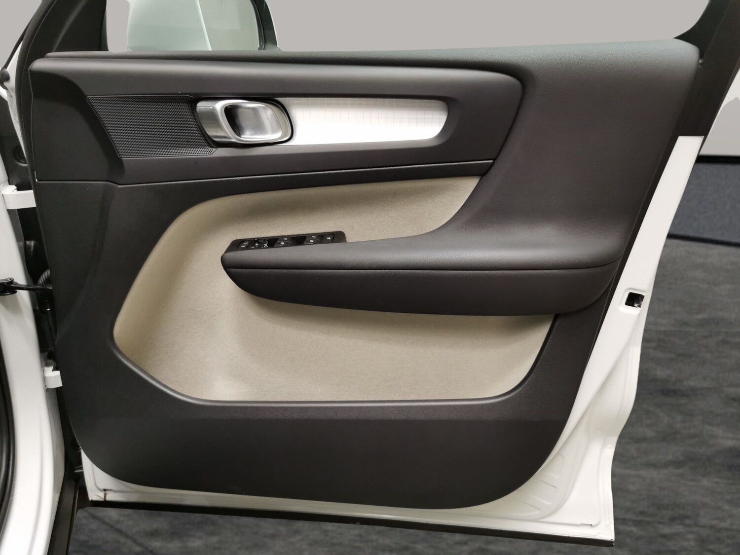 Used Volvo XC40 2021 for sale - 78150818: Photo 26