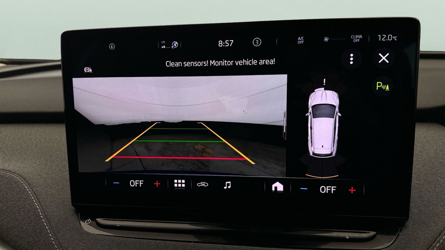 Used Skoda Enyaq 2023 for sale - 77475452: Photo 25