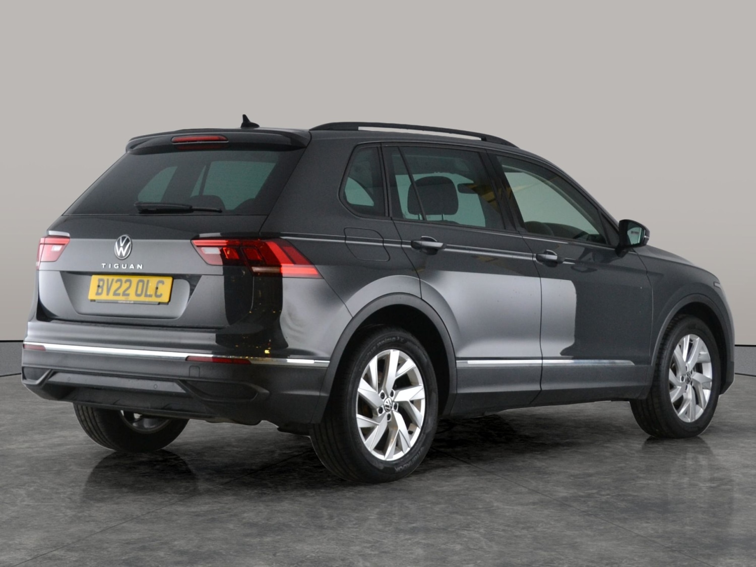 Used Volkswagen Tiguan 2022 for sale - 77240602: Photo 10