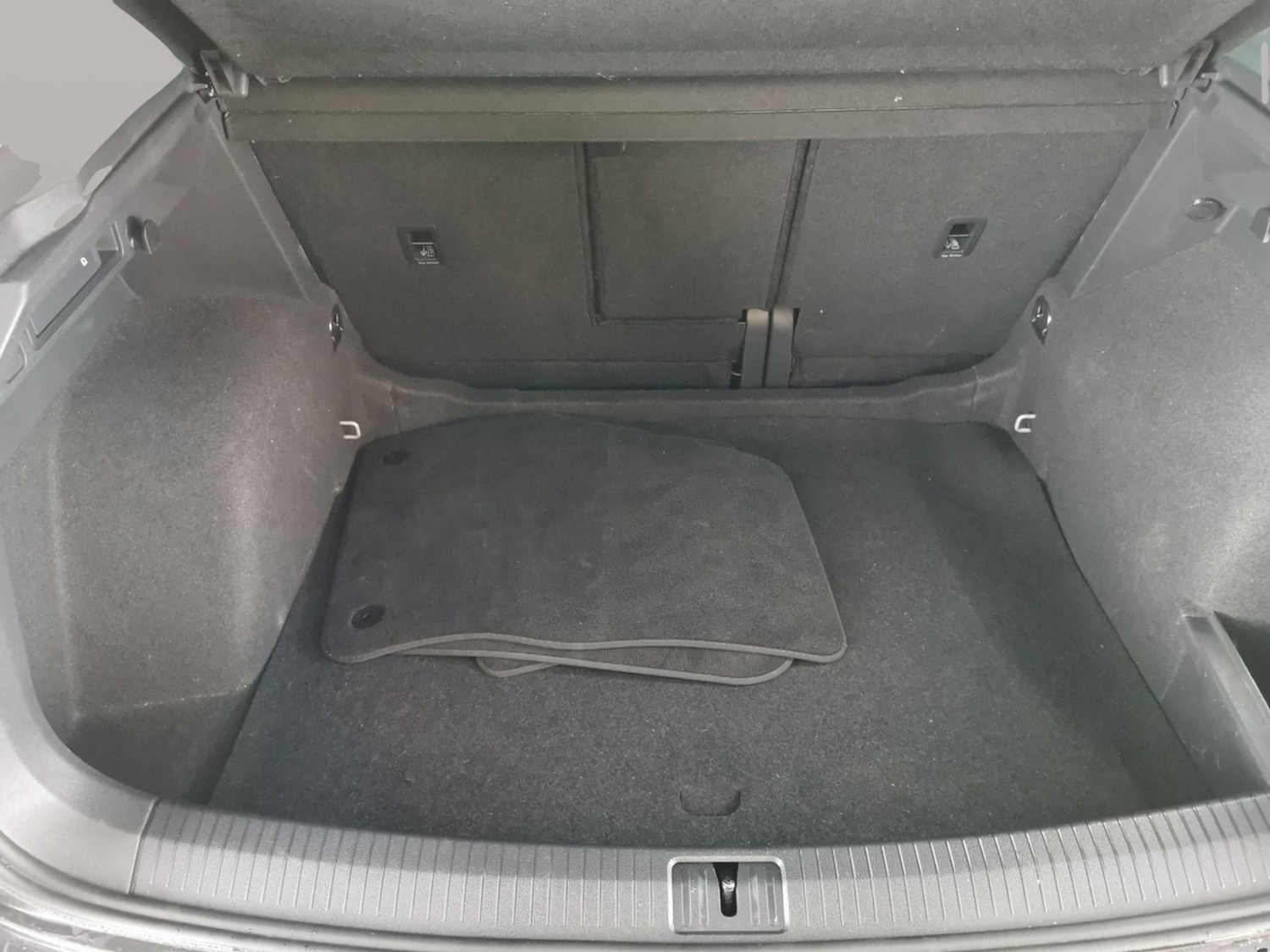 Used Volkswagen Tiguan 2022 for sale - 77240602: Photo 32