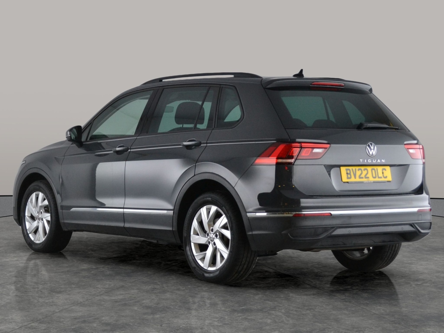 Used Volkswagen Tiguan 2022 for sale - 77240602: Photo 8