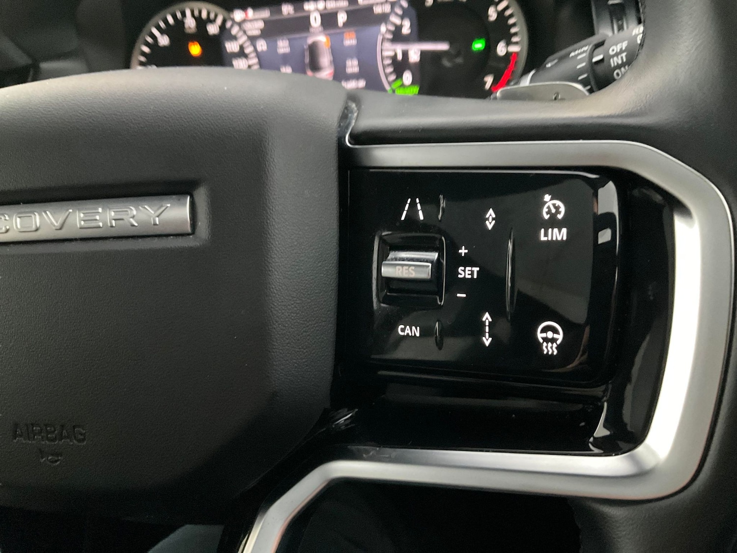 Used Land Rover Discovery Sport 2022 for sale - 76653050: Photo 25