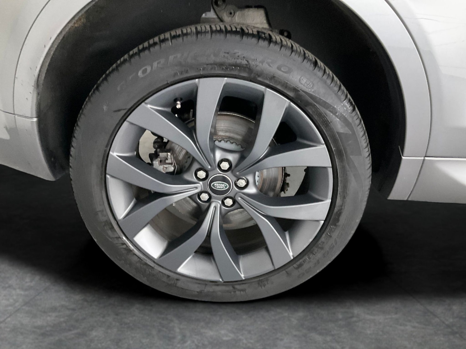 Used Land Rover Discovery Sport 2022 for sale - 76653050: Photo 31