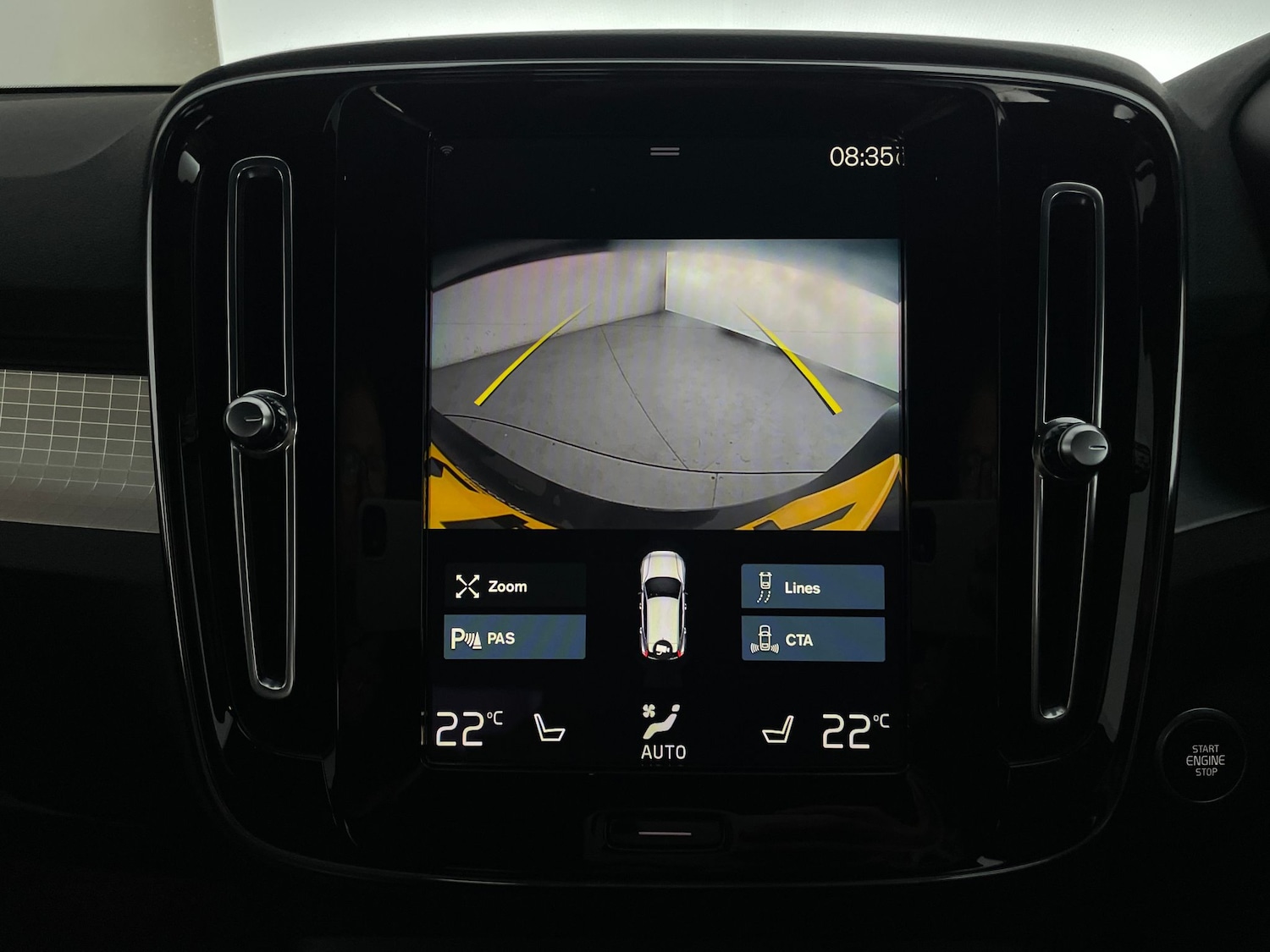 Used Volvo XC40 2023 for sale - 77591192: Photo 6