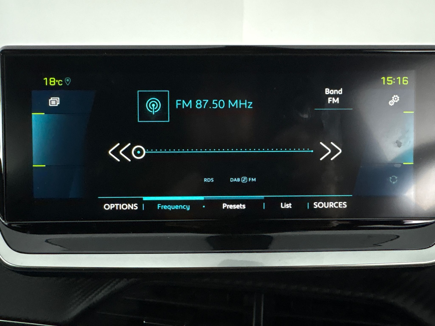 Used Peugeot 2008 2022 for sale - 77043344: Photo 16