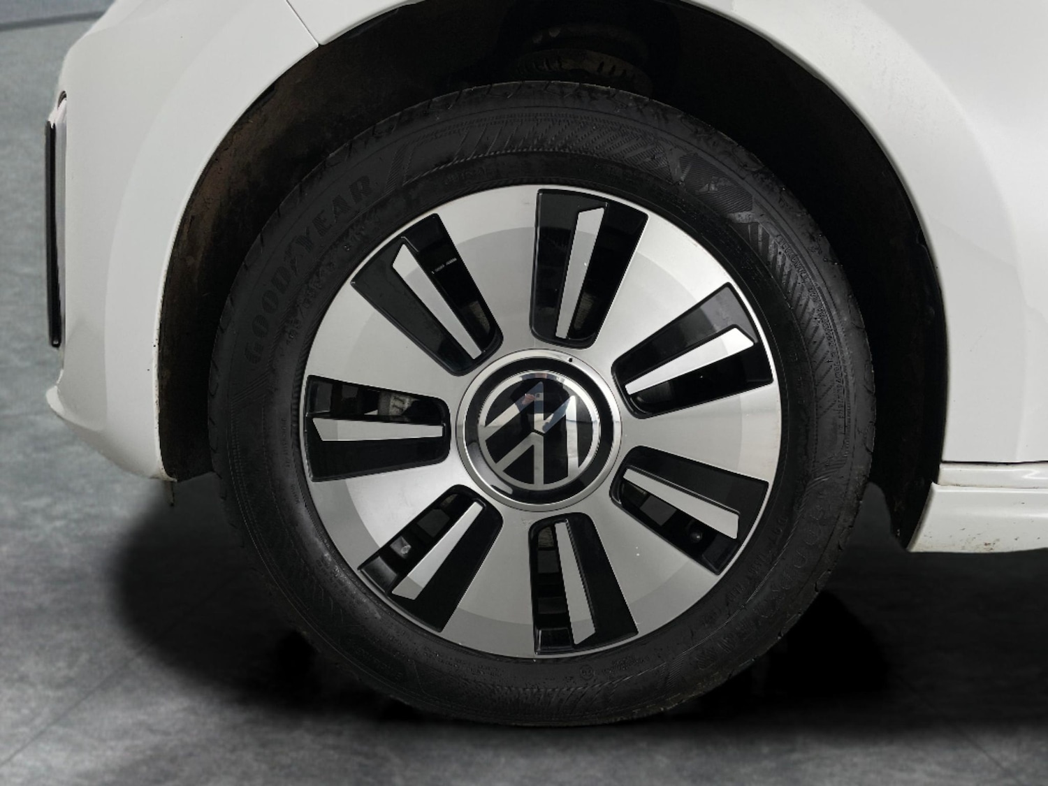 Used Volkswagen up! 2023 for sale - 77776031: Photo 18