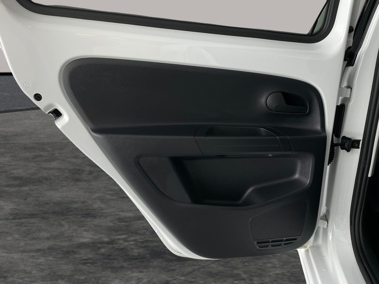 Used Volkswagen up! 2023 for sale - 77776031: Photo 23