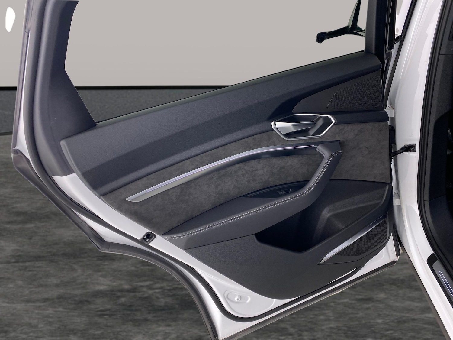 Used Audi e-tron 2021 for sale - 76450163: Photo 36