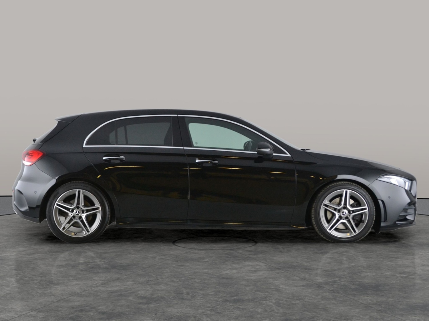 Used Mercedes-Benz A-Class 2019 for sale - 77378889: Photo 11