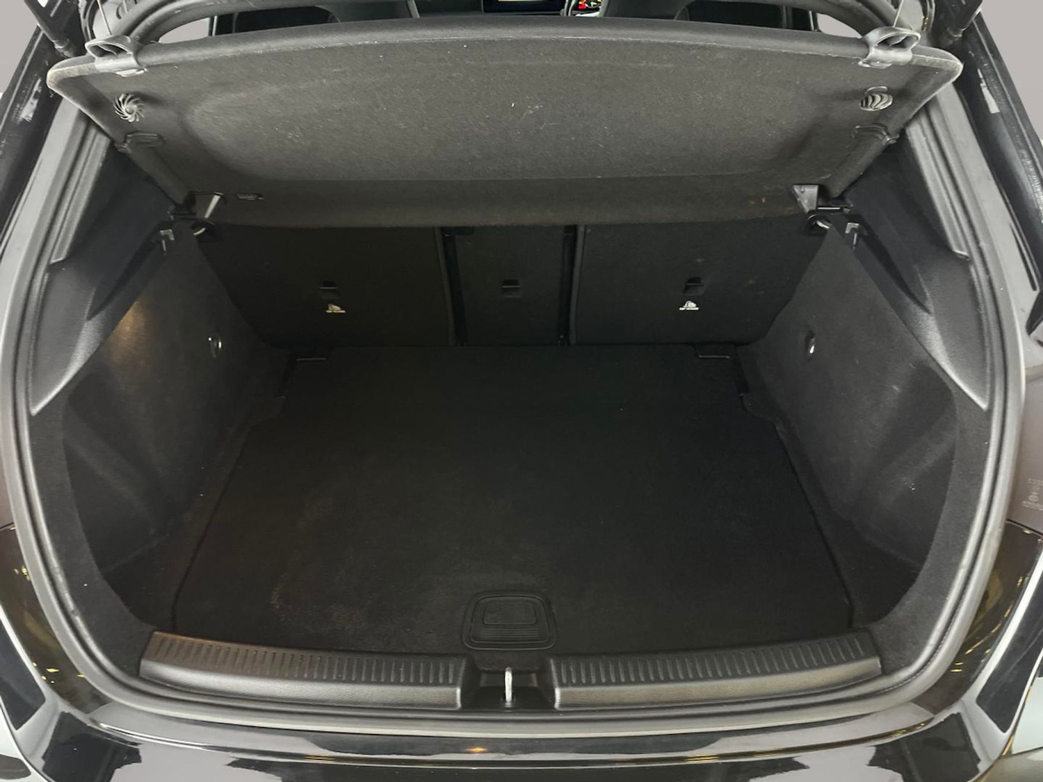 Used Mercedes-Benz A-Class 2019 for sale - 77378889: Photo 33