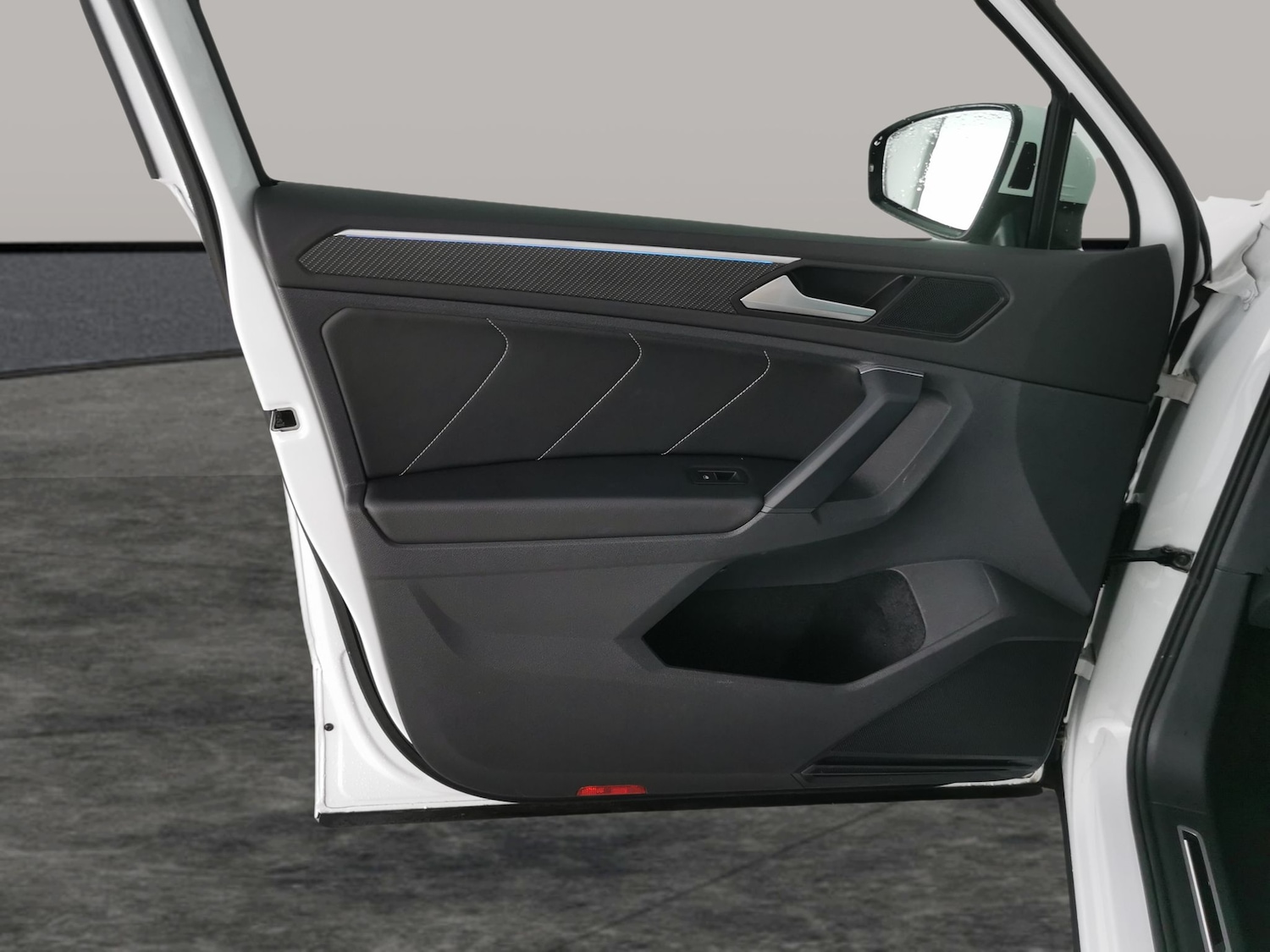 Used Volkswagen Tiguan 2023 for sale - 76748759: Photo 30