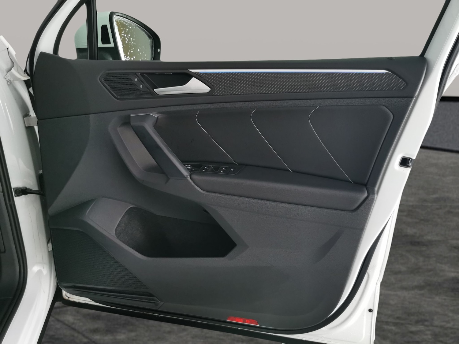 Used Volkswagen Tiguan 2023 for sale - 76748759: Photo 32