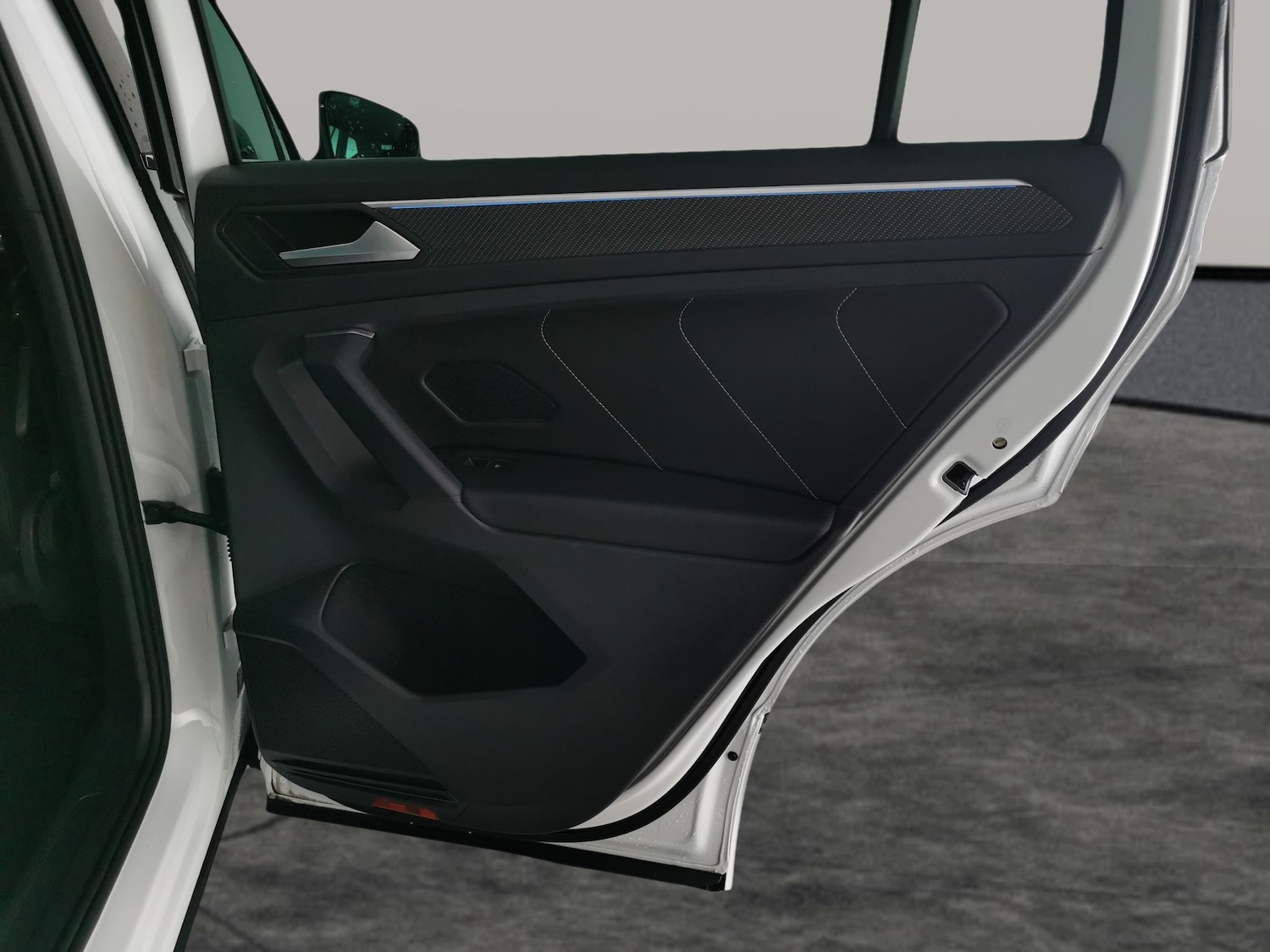 Used Volkswagen Tiguan 2023 for sale - 76748759: Photo 33