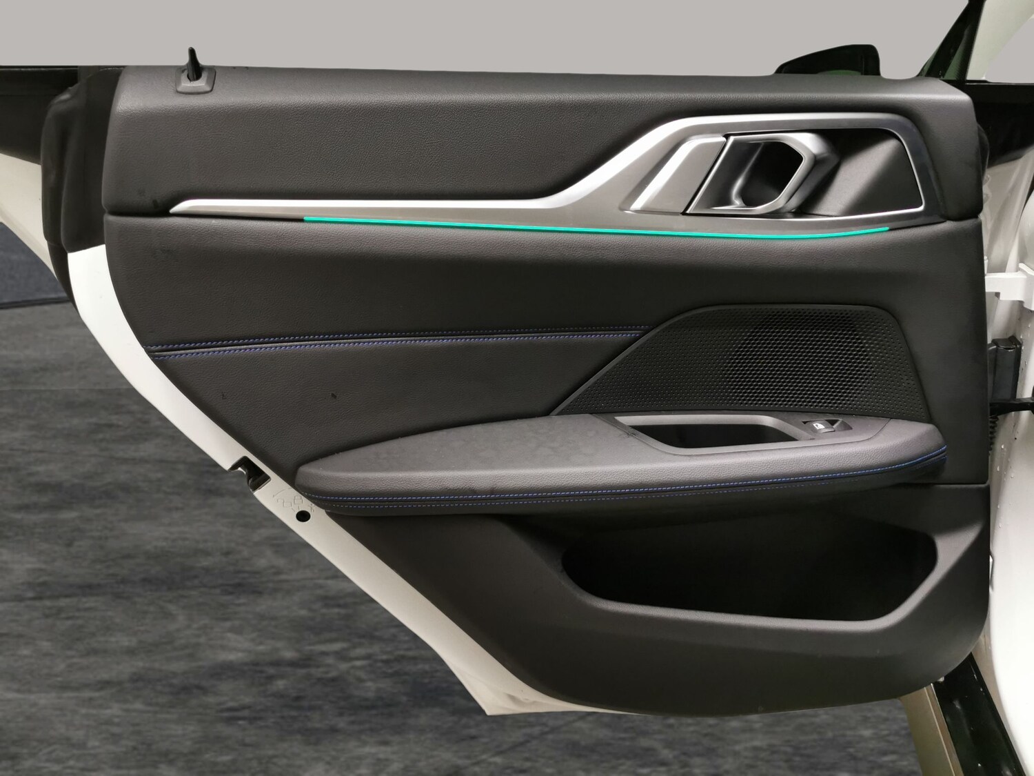 Used BMW i4 2022 for sale - 78051825: Photo 25