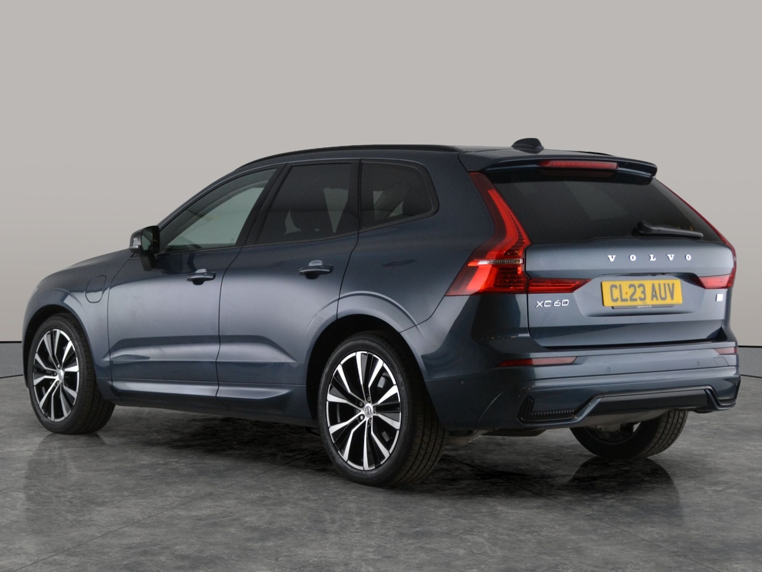Used Volvo XC60 2023 for sale - 78095567: Photo 11