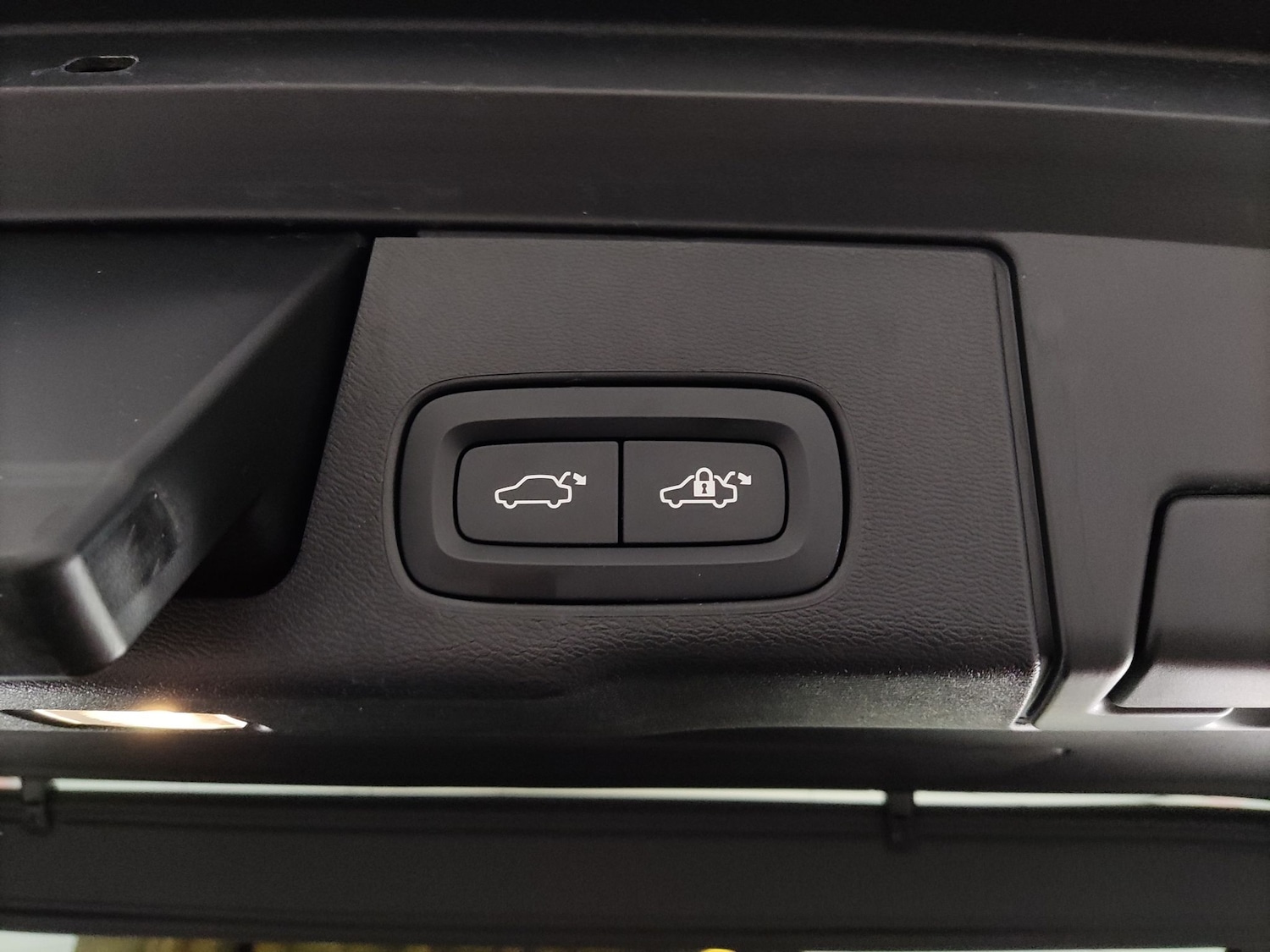 Used Volvo XC60 2023 for sale - 78095567: Photo 17