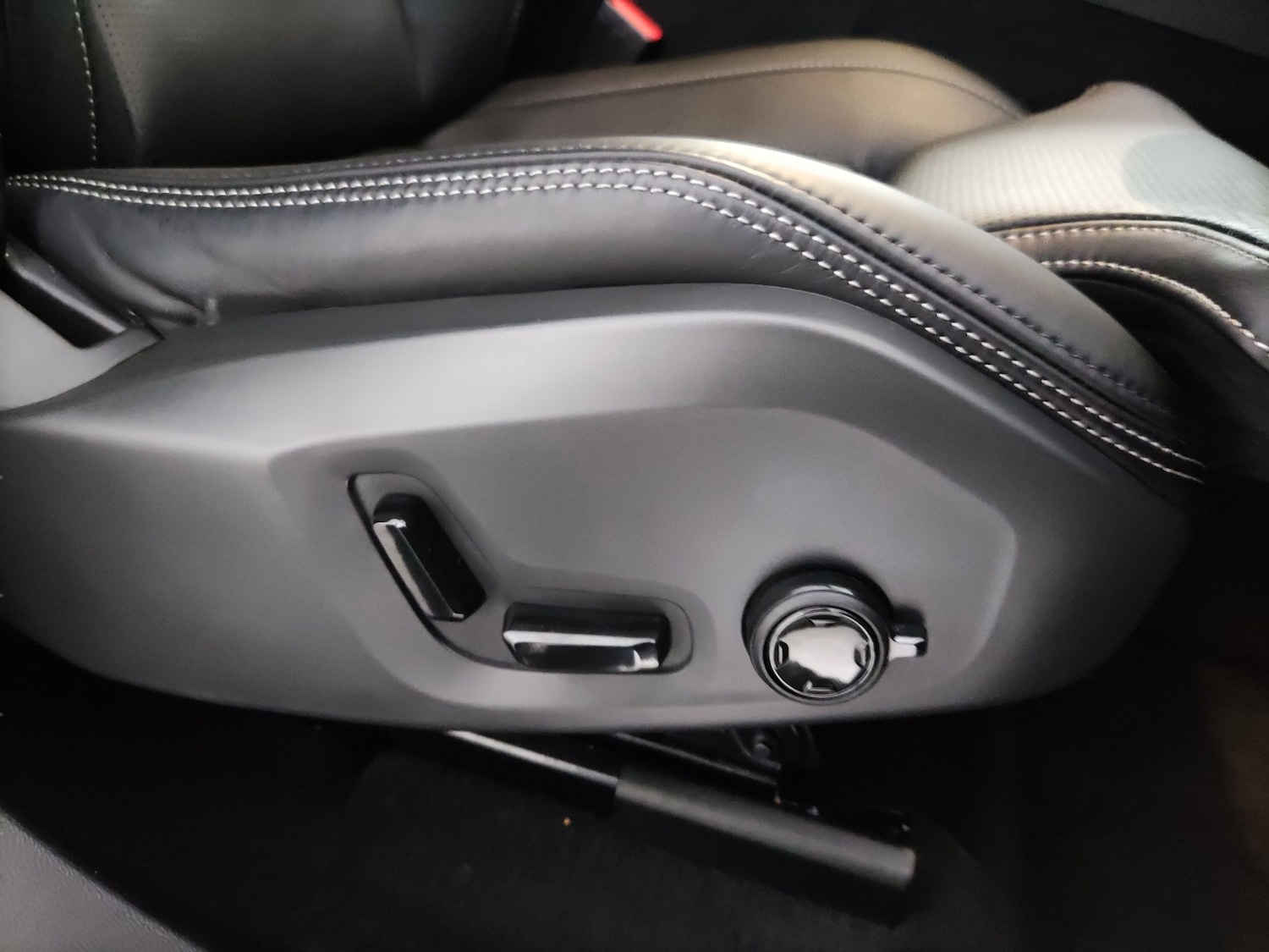 Used Volvo XC60 2023 for sale - 78095567: Photo 19