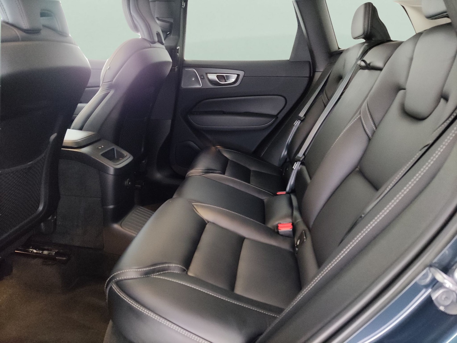 Used Volvo XC60 2023 for sale - 78095567: Photo 35