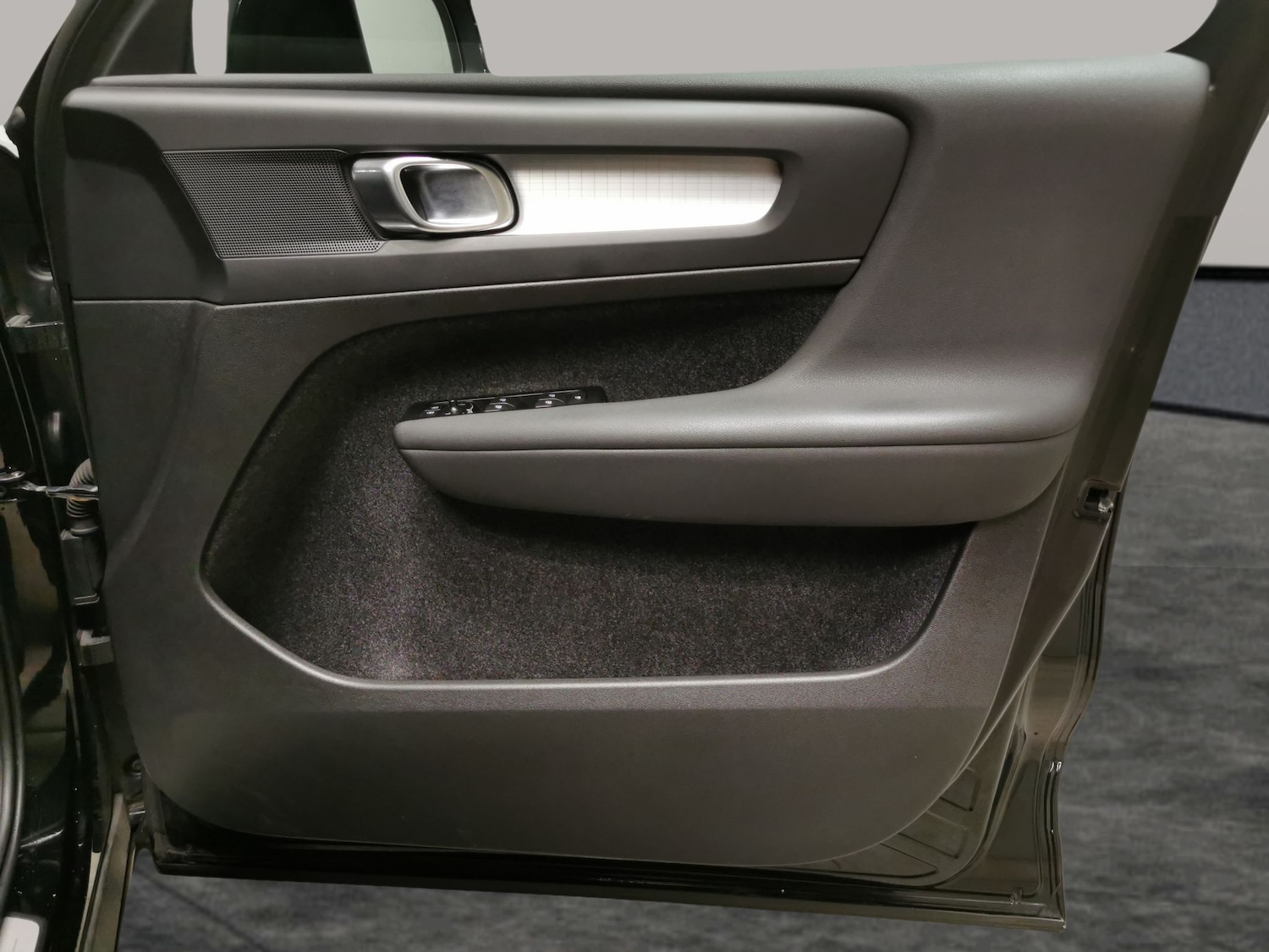 Used Volvo XC40 2022 for sale - 78197847: Photo 17